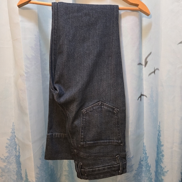 Good American SOFT-TECH GOOD CLASSIC SLIM BOOTCUT JEANS - Picture 4 of 8